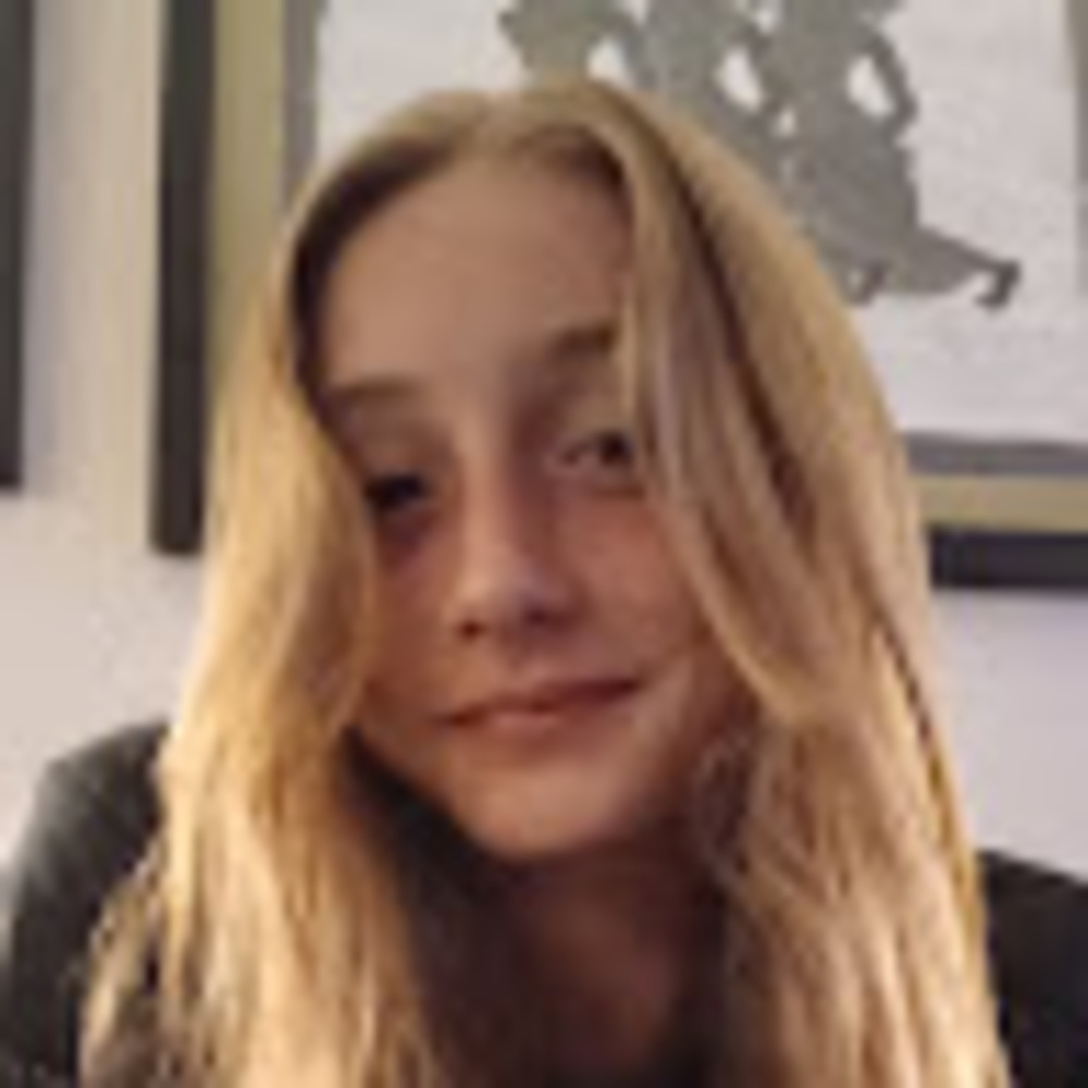 Meet your Posher, Cassandra